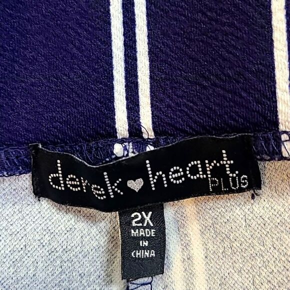 Derek🤍Heart Palazzo Blue & White Stripe Wide-leg Pants, Button Accents, Size 2X - Picture 7 of 8